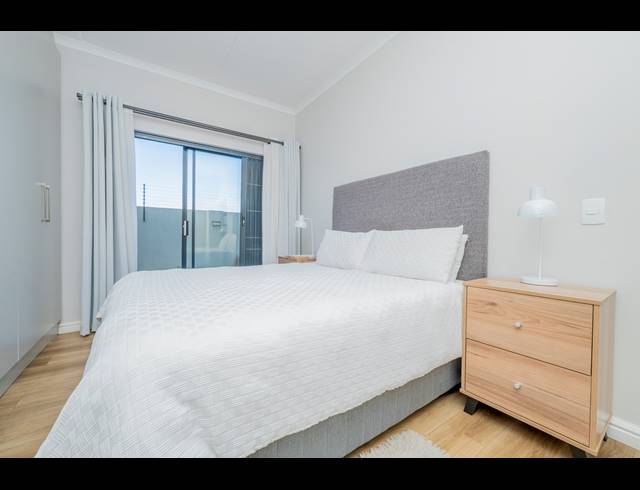 3 BEDROOM APARTMENT FOR SALE IN SANDOWN